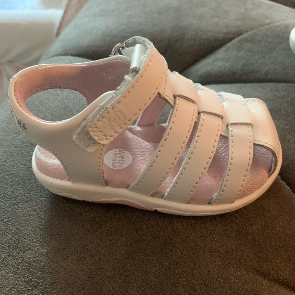 Stride rite memory foam white sandals